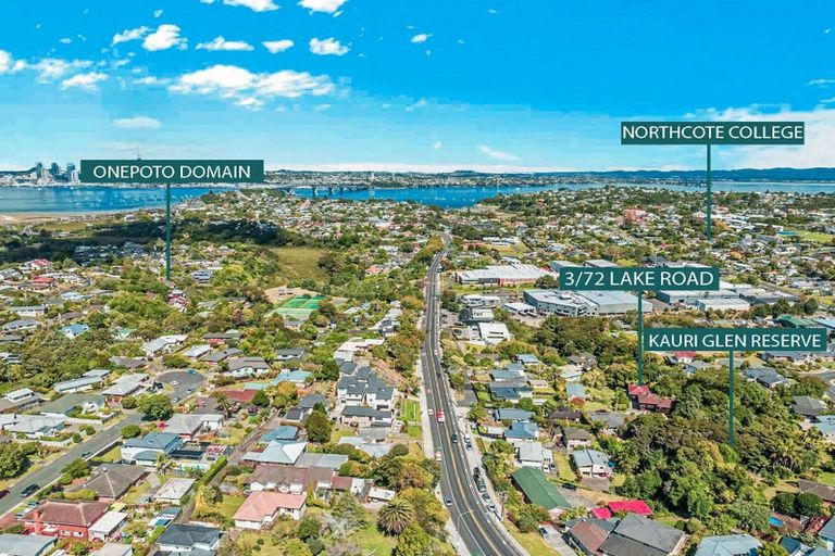 Photo of property in 3/72 Lake Road, Northcote, Auckland, 0627