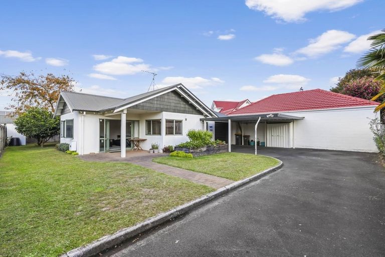 Photo of property in 829u3 Heaphy Terrace, Claudelands, Hamilton, 3214