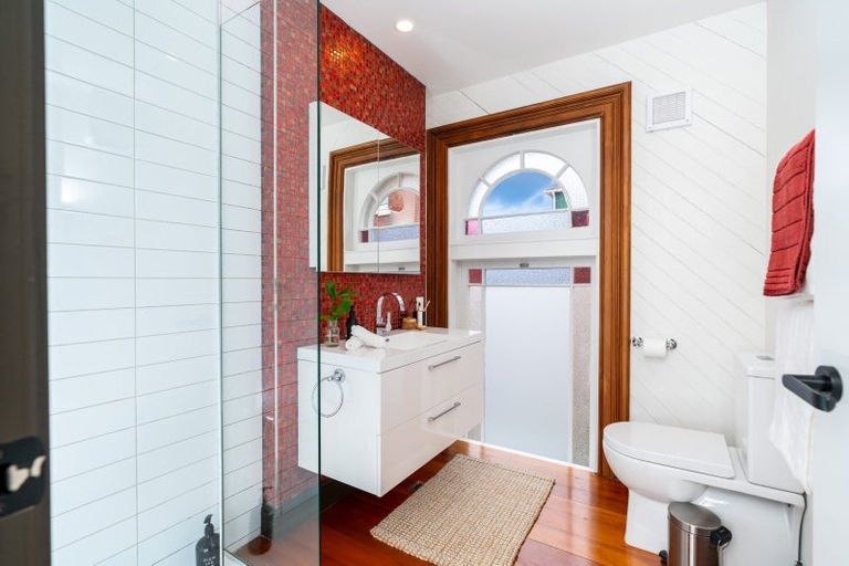 Photo of property in 2/235 Adelaide Road, Newtown, Wellington, 6021