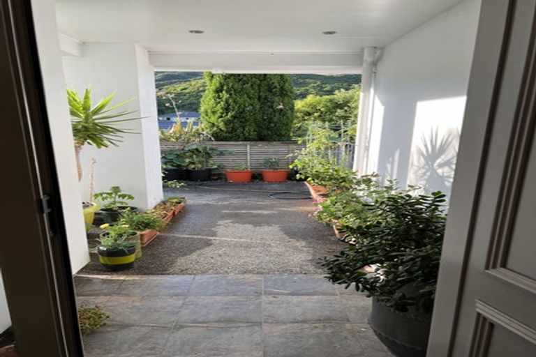 Photo of property in 16 Eastcott Grove, Churton Park, Wellington, 6037