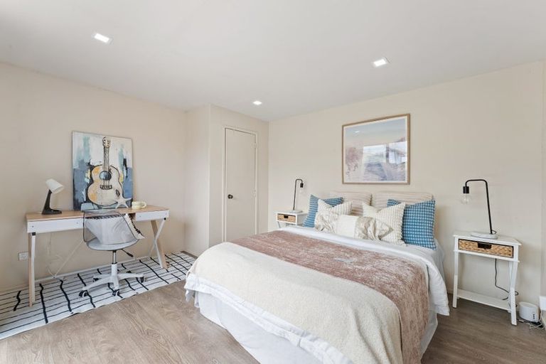 Photo of property in 4/83 Birkdale Road, Birkdale, Auckland, 0626