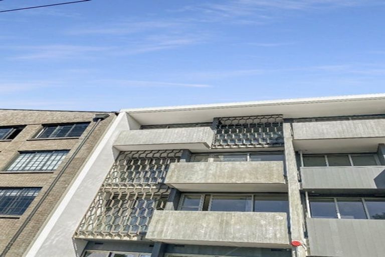 Photo of property in Vela Apartments, 102/2 Campbell Terrace, Petone, Lower Hutt, 5012