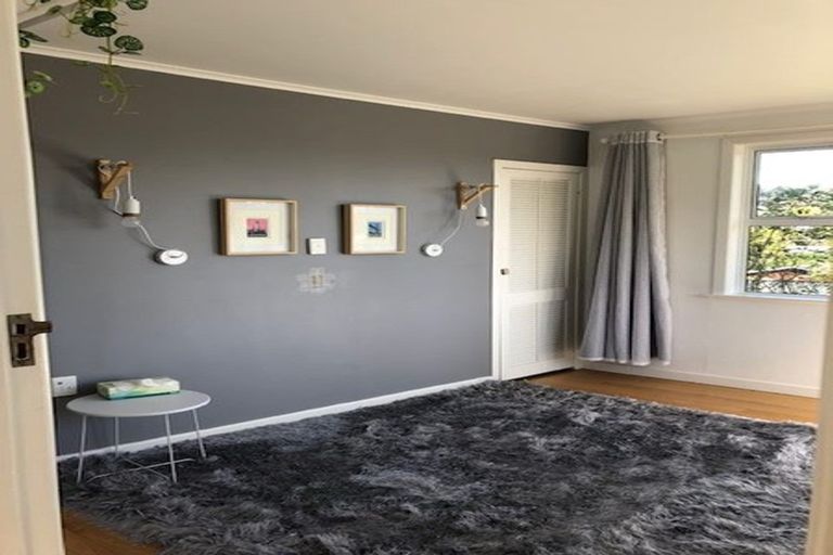 Photo of property in 98 Eskdale Road, Birkdale, Auckland, 0626