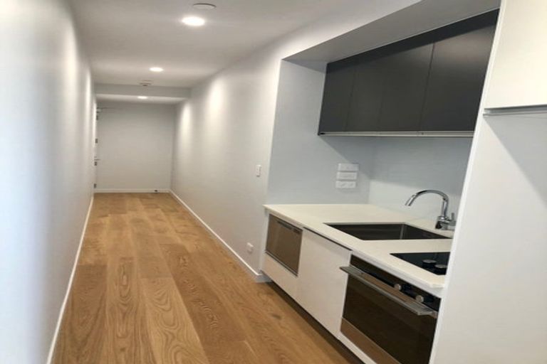 Photo of property in Frank Sargeson Apts, 405/80 Anzac Street, Takapuna, Auckland, 0622