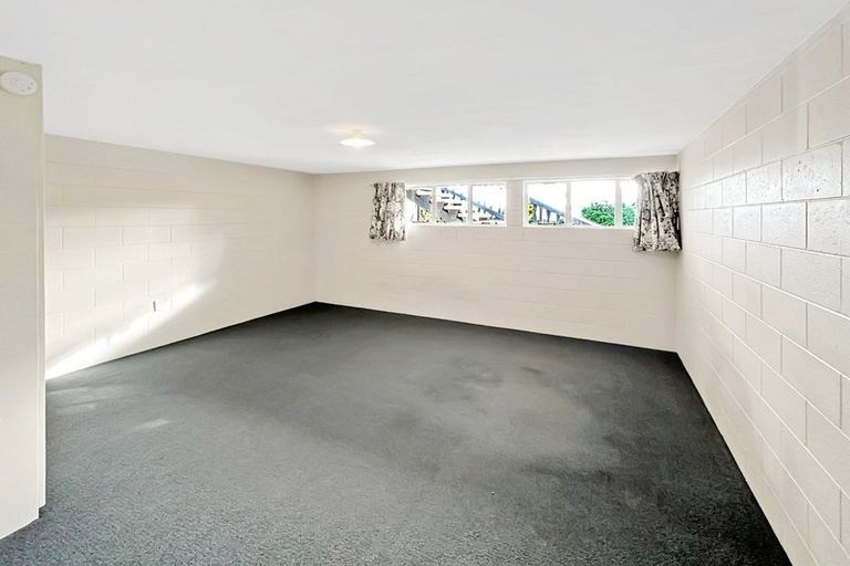 Photo of property in 681 Tay Street, Hawthorndale, Invercargill, 9810