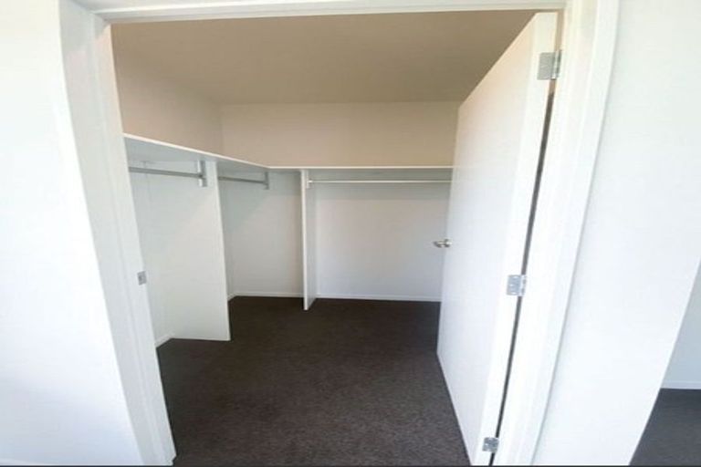 Photo of property in 30 Matawhanga Drive, Wattle Downs, Auckland, 2103