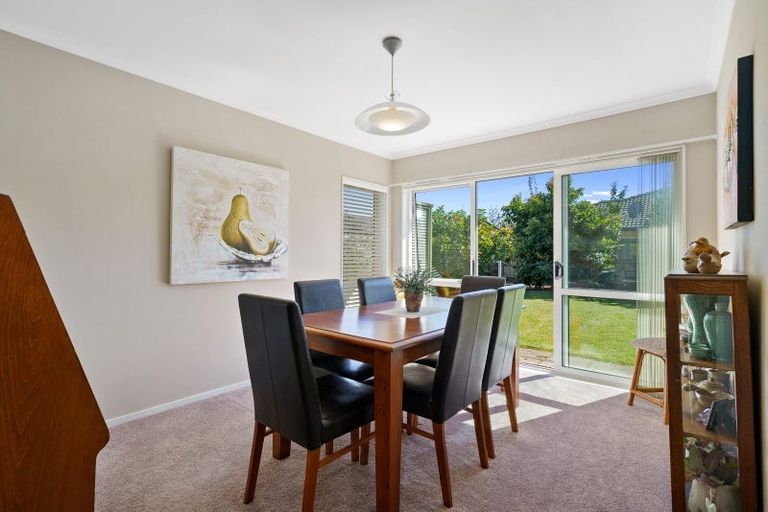 Photo of property in 16 Honiss Place, Cambridge, 3434