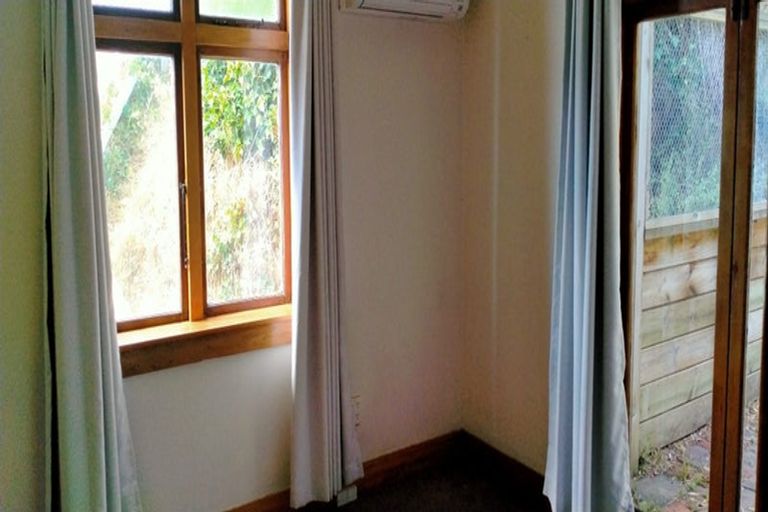 Photo of property in 112 Grafton Road, Roseneath, Wellington, 6011
