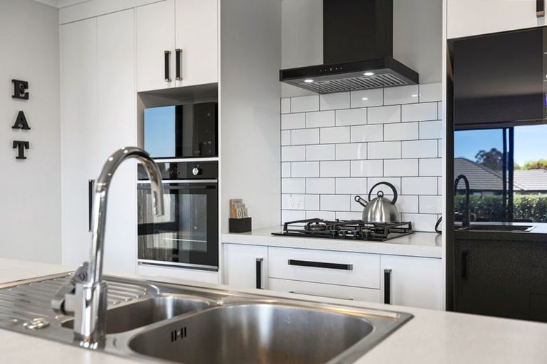 Photo of property in 21 Trans Tasman Way, Pyes Pa, Tauranga, 3112