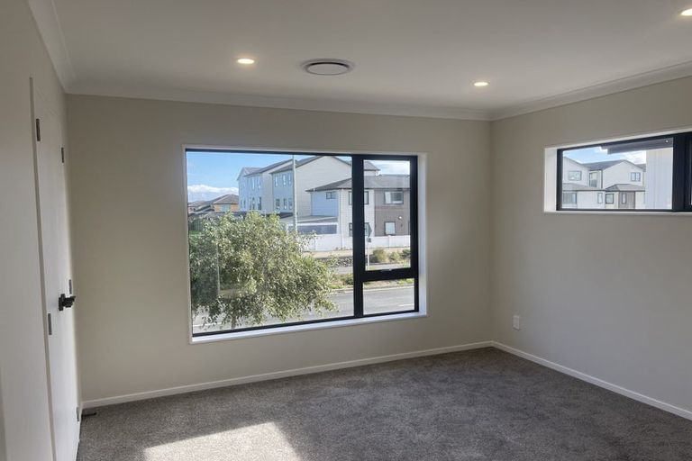 Photo of property in 2 Horsefields Drive, Flat Bush, Auckland, 2019