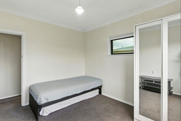 Photo of property in 22 York Street, Levin, 5510