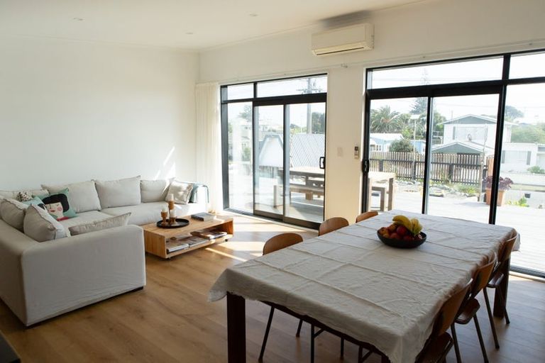 Photo of property in 44 Moana Street, Otaki Beach, Otaki, 5512