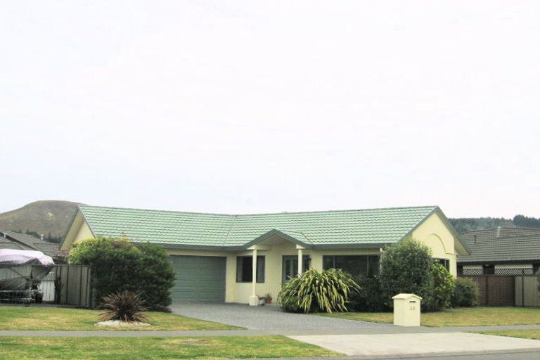 Photo of property in 23 Kensington Drive, Taradale, Napier, 4112