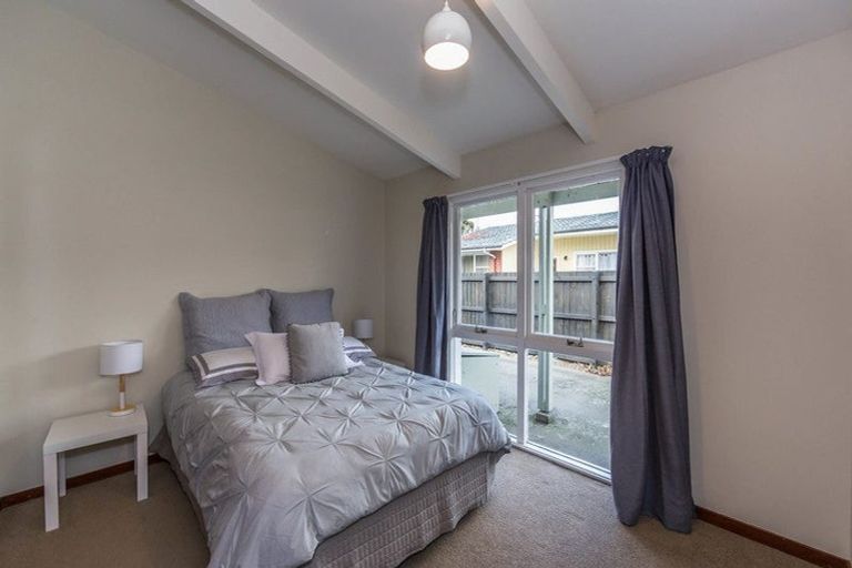 Photo of property in 1/59 Maidstone Road, Ilam, Christchurch, 8041