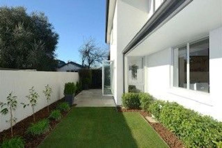 Photo of property in 998d Colombo Street, St Albans, Christchurch, 8014