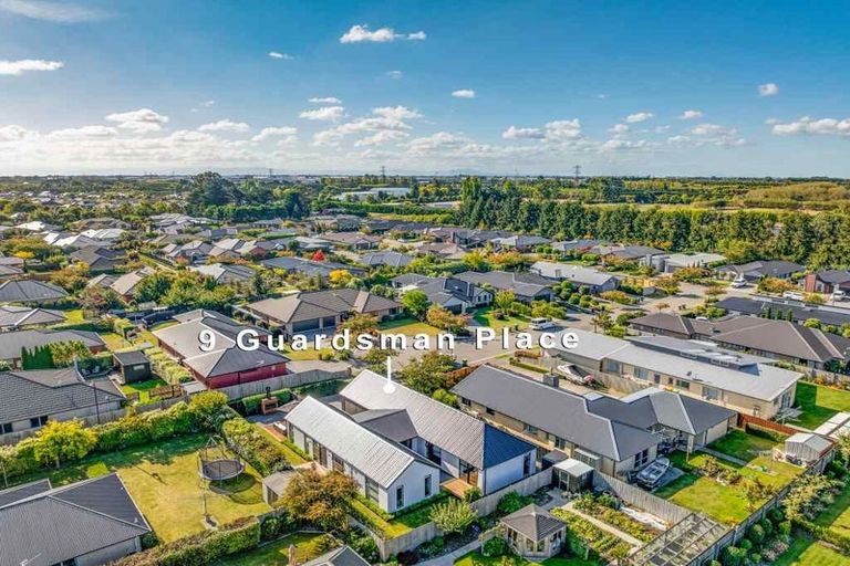 Photo of property in 9 Guardsman Place, Prebbleton, 7604