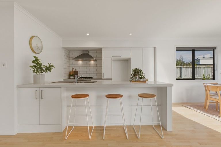 Photo of property in 15 Allington Place, Bethlehem, Tauranga, 3110
