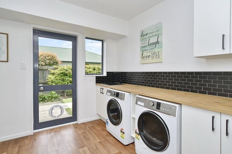 Photo of property in 225 Kingsbury Avenue, Rangiora, 7400