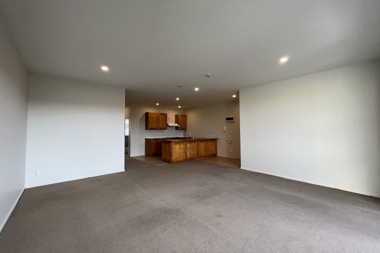 Photo of property in 1/63 Kestev Drive, Flat Bush, Auckland, 2016
