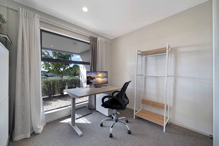 Photo of property in 34 Memorial Park Lane, Hobsonville, Auckland, 0618