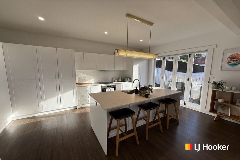 Photo of property in 104 Forbury Road, Saint Clair, Dunedin, 9012