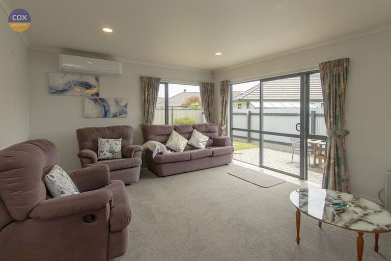 Photo of property in 14 Newbury Place, Taradale, Napier, 4112