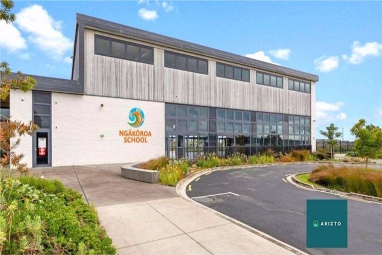 Photo of property in 8 Rorotu Avenue, Karaka, Papakura, 2113