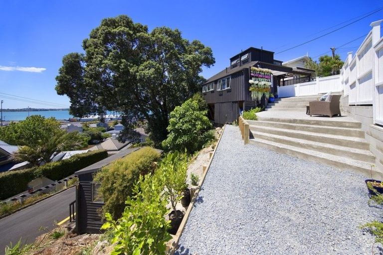 Photo of property in 91 Princes Street, Northcote Point, Auckland, 0627