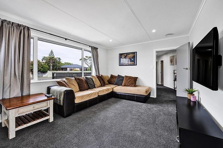 Photo of property in 11 Mccarthy Street, Hawera, 4610