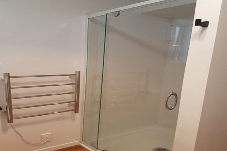 Photo of property in 6 Eaglen Place, Howick, Auckland, 2010