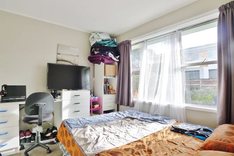 Photo of property in 4173 Great North Road, Glen Eden, Auckland, 0602