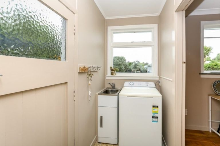 Photo of property in 43 Cumming Street, Okato, 4335