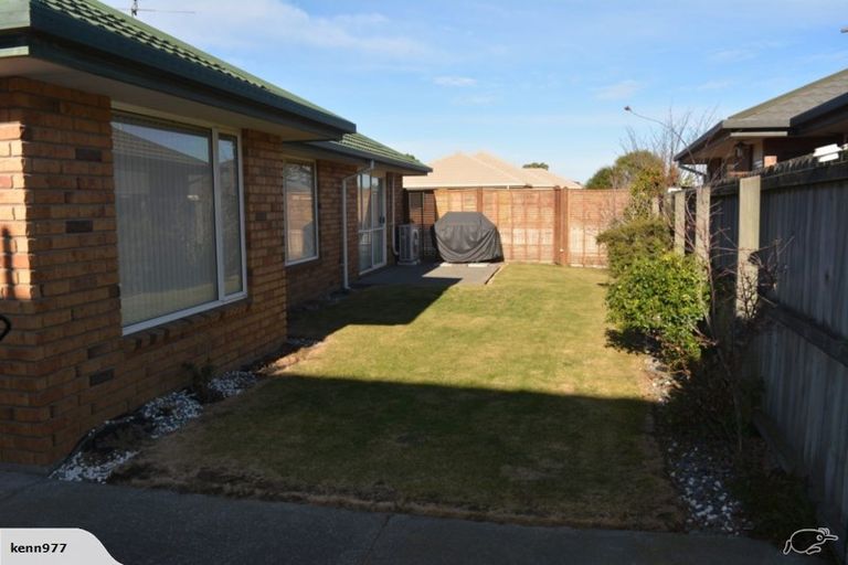 Photo of property in 12a Topham Lane, Hornby, Christchurch, 8042