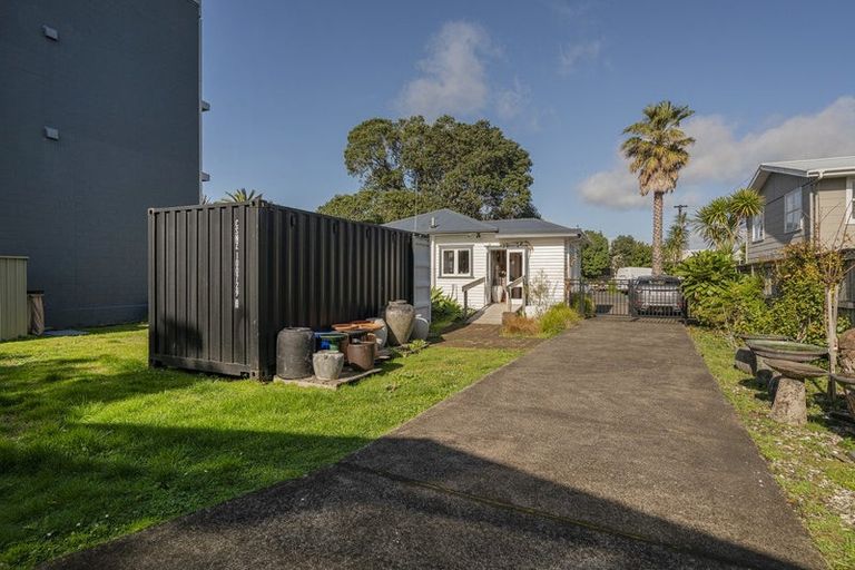 Photo of property in 1 Monk Street, Whitianga, 3510
