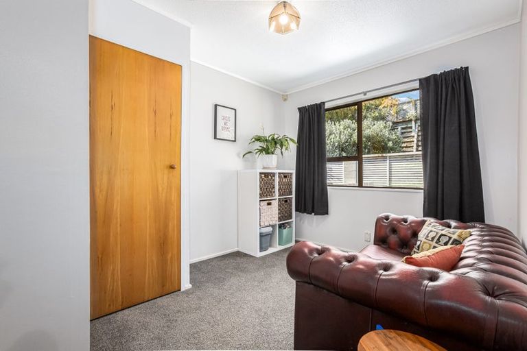 Photo of property in 49b Albatross Close, Whitby, Porirua, 5024
