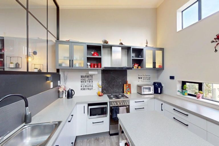 Photo of property in 46 Kent Avenue, Waitarere Beach, Levin, 5510