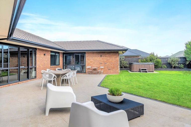 Photo of property in 7 Teagarden Close, Mairehau, Christchurch, 8052