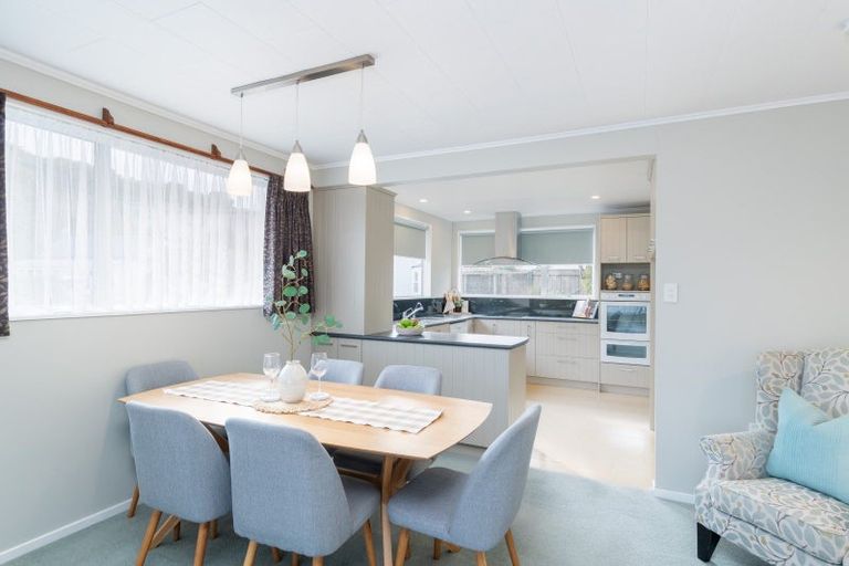 Photo of property in 14 Akatea Road, Korokoro, Lower Hutt, 5012