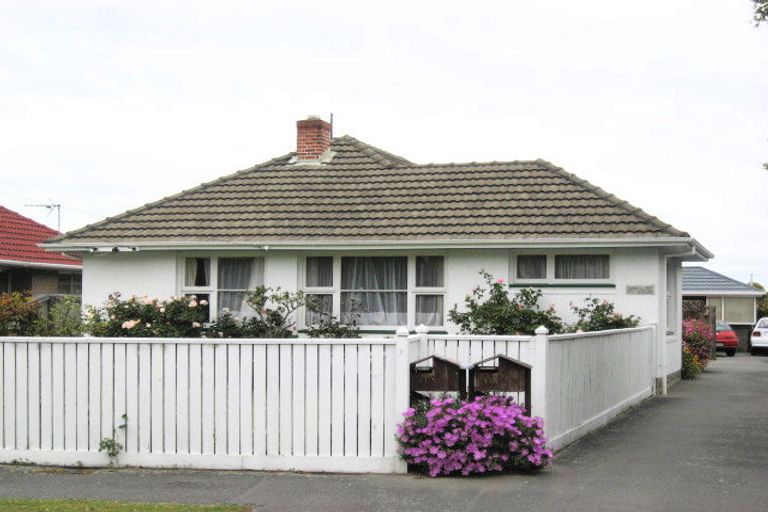 Photo of property in 11 Oakdale Street, Avonhead, Christchurch, 8042