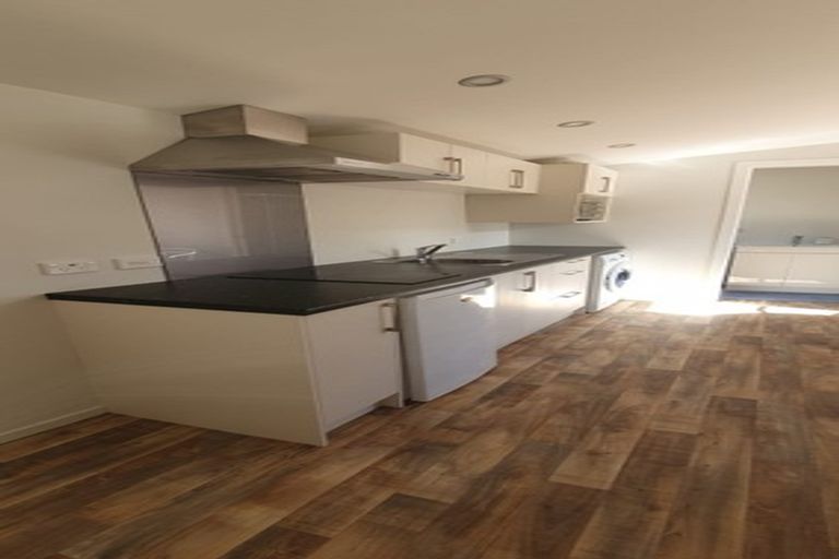 Photo of property in 61 Queens Drive, Lyall Bay, Wellington, 6022