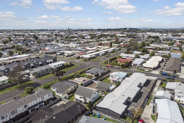 Photo of property in 15 Maitland Street, Frankton, Hamilton, 3204