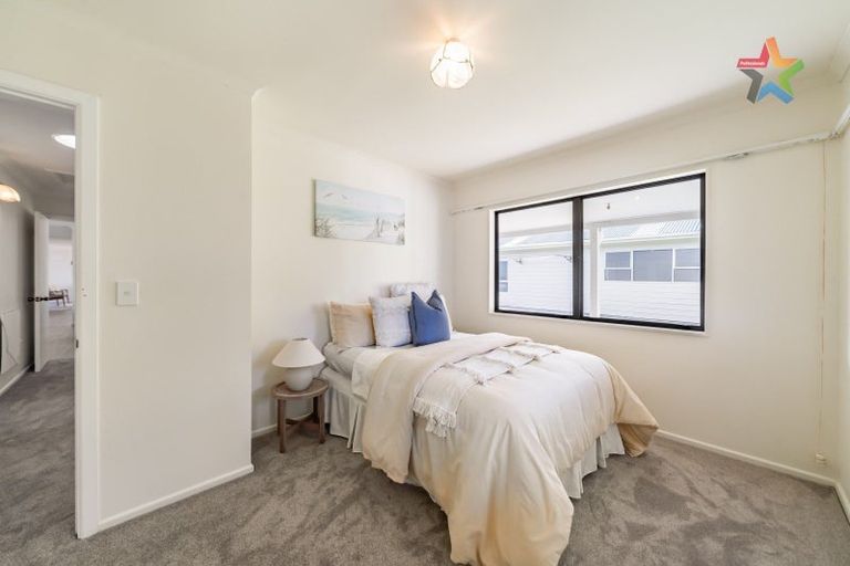 Photo of property in 80 Greenwood Boulevard, Otaki, 5512