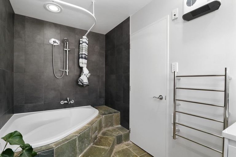 Photo of property in 42 Odlin Crescent, Nawton, Hamilton, 3200