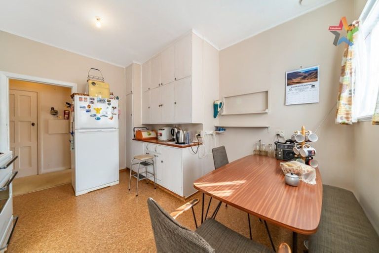 Photo of property in 99 Sunshine Avenue, Karori, Wellington, 6012