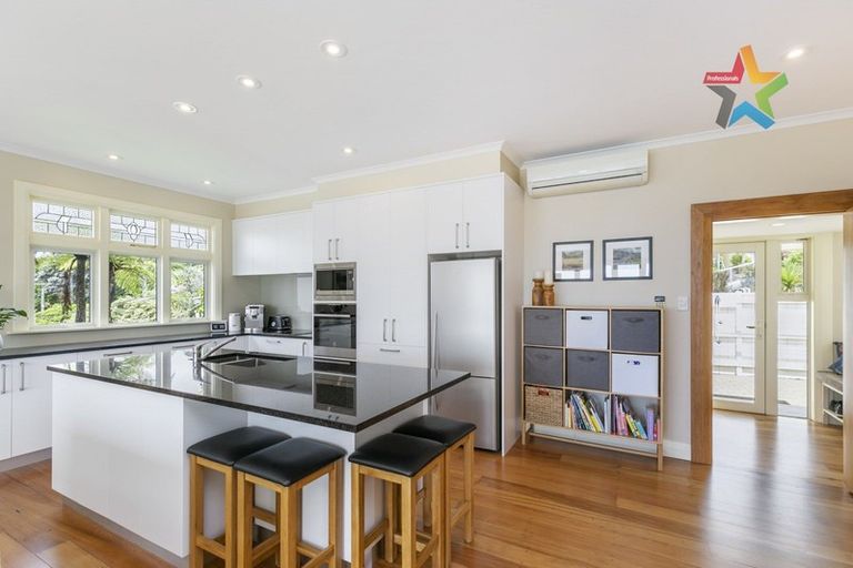 Photo of property in 43 Ponsonby Road, Karori, Wellington, 6012