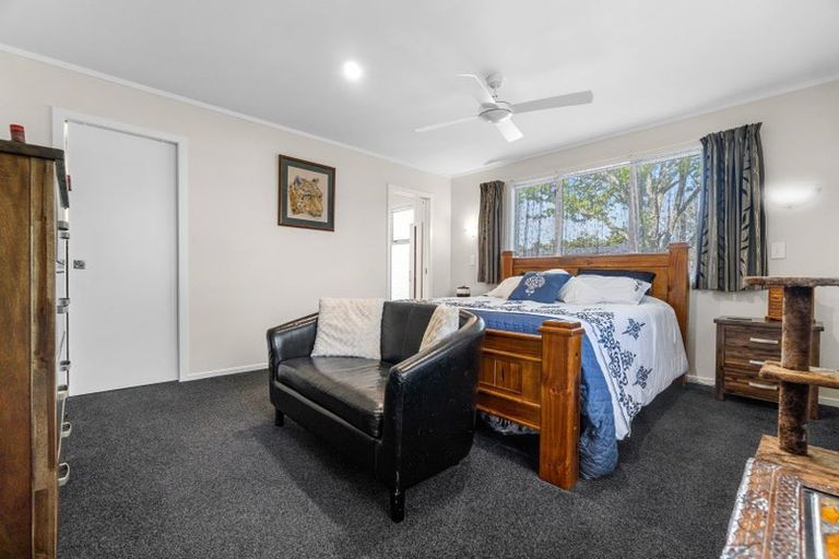 Photo of property in 74 Oakfield Crescent, Pukete, Hamilton, 3200