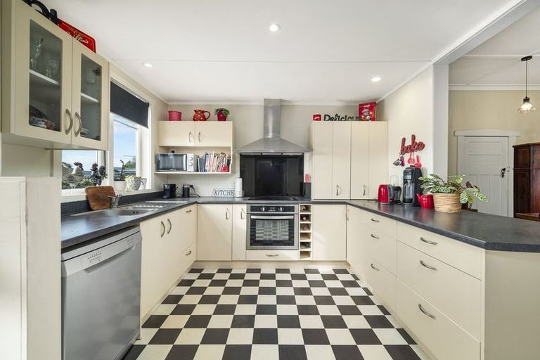 Photo of property in 11 Glenshea Street, Putaruru, 3411