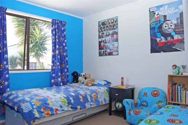 Photo of property in 2/8 Dalmatia Place, Henderson, Auckland, 0612