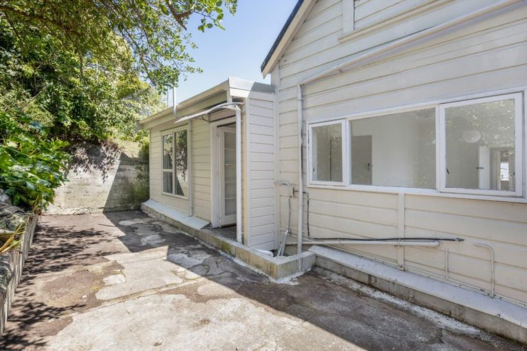 Photo of property in 145 Aro Street, Aro Valley, Wellington, 6021