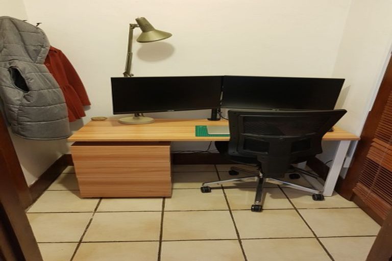 Photo of property in Blythswood Flats, 3f8 Aro Street, Aro Valley, Wellington, 6021